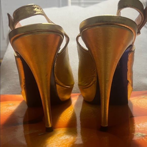 SHOEBOX NEW YORK METALLIC GOLD PEEP TOE SLINGBACK HEELS Size 40 - Picture 8 of 10